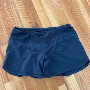 Lululemon dark grey lined running shorts sz6